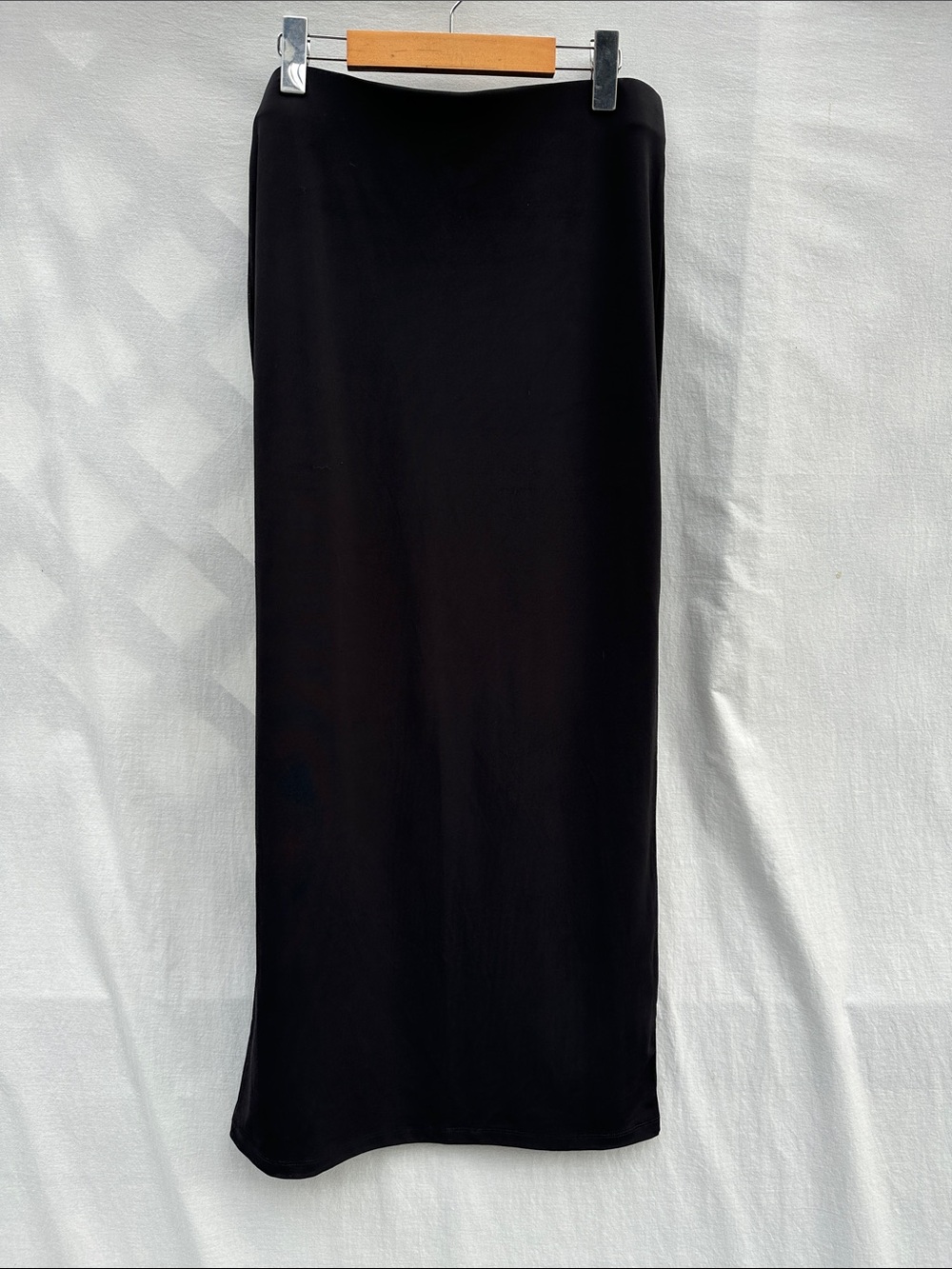 Dynamite Classic Black Straight Skirt